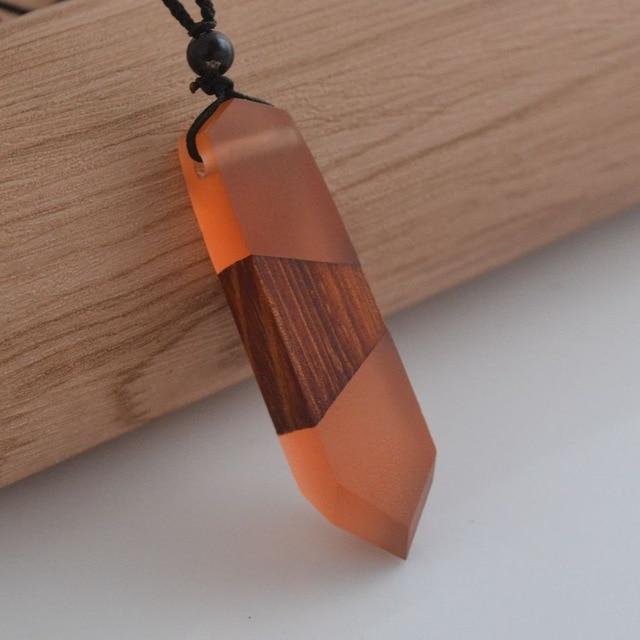 UNIQUE RESIN WOOD NECKLACE