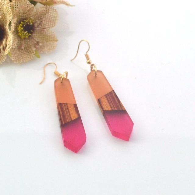 CHIC WOOD EARRINGS