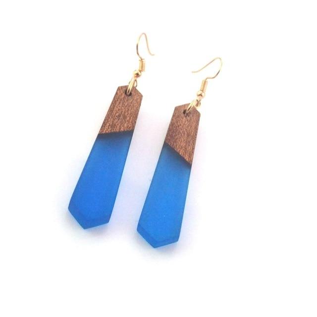 CHIC WOOD EARRINGS